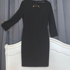 Black Ivanka trump 3/4 sleeve midi dress v-neck